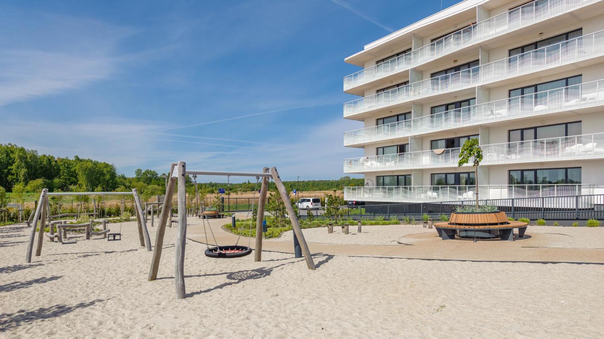 Apartament Lux Tukan B003, Polanki Aqua - Holiday City Kolobrzeg Bagian luar foto