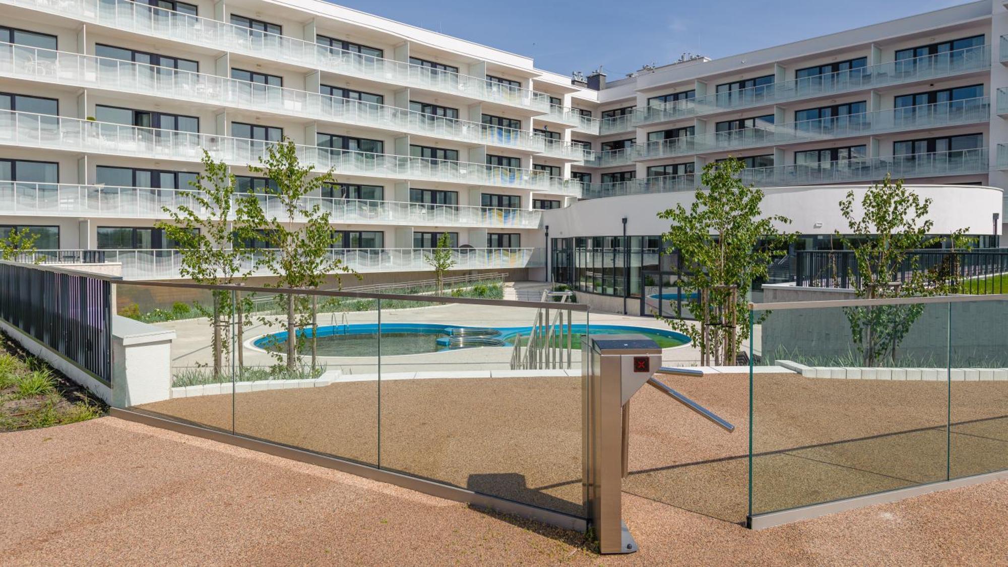Apartament Lux Tukan B003, Polanki Aqua - Holiday City Kolobrzeg Bagian luar foto
